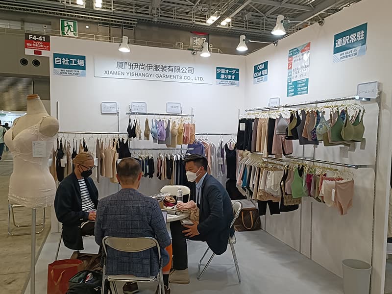 TOKYO-FASHION-WORLD-EXHIBITION-(2)